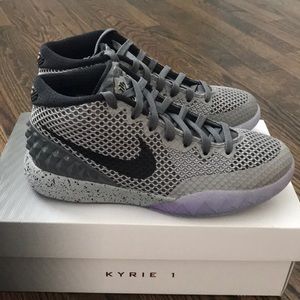 Kyrie 1 All Star Game - Size 4Y